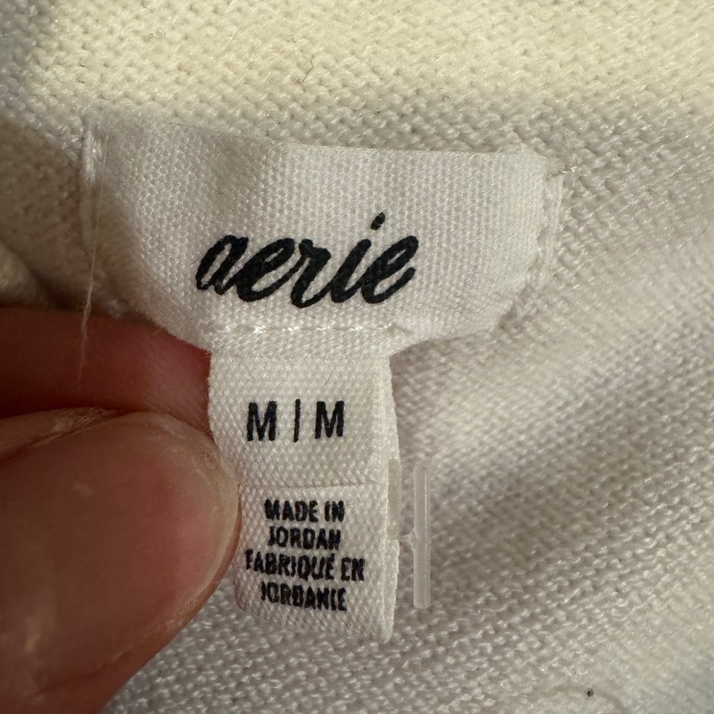 Women’s White Aerie Crop Top - Picture 6 of 6